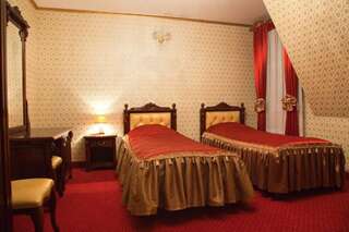 Мини-отель Hotel Campari Góra Motyczna Улучшенный двухместный номер с 2 отдельными кроватями-1